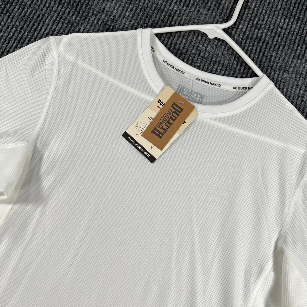 Duluth Trading Co Under Shirt Mens Medium White Short Sleeve Grid New